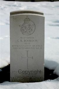 [IMAGE] Durnbach War Cemetery - Bourdon, Gregory Ross