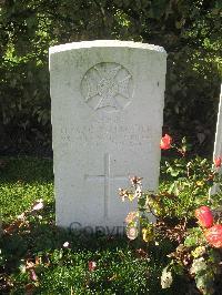 Laventie Military Cemetery&#44; La Gorgue - MacTier, Henry MacKinnon