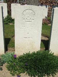 Daours Communal Cemetery Extension - Chibnall, Walter Lawrence