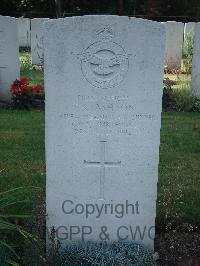 Bergen-Op-Zoom War Cemetery - Ashton, Thomas Reginald
