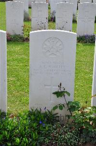 Beaurevoir British Cemetery - Woolley, Arthur Edward