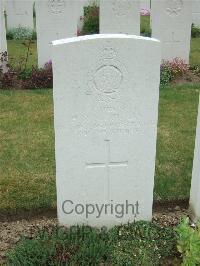 Royal Irish Rifles Graveyard Laventie - Pulman, H R S