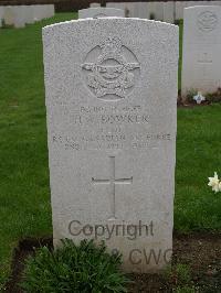 Bayeux War Cemetery - Bowker, Harlow Wilbur