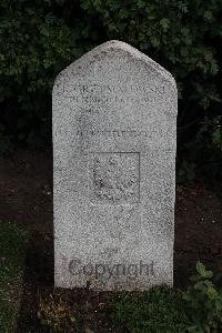 Hucknall Cemetery - Grzymalowski, Edward