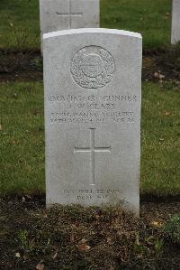 Faubourg D'amiens Cemetery Arras - Clark, James William