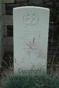 Sarralbe Military Cemetery - Banister, W H