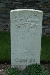 Sarralbe Military Cemetery - Bradford, P R