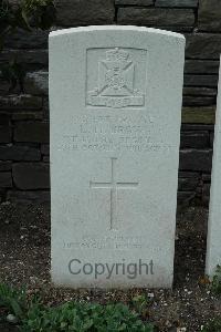 Sarralbe Military Cemetery - Brown, L H