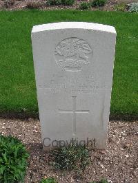 Sarralbe Military Cemetery - Collins, E A