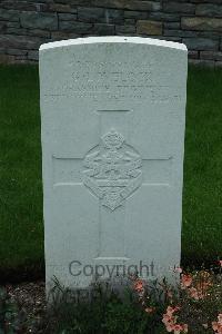 Sarralbe Military Cemetery - Lovelock, G