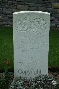 Sarralbe Military Cemetery - Martin, William