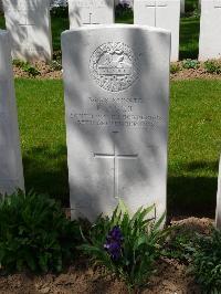 Savy British Cemetery - Ager, F