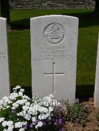 Savy British Cemetery - Benbow, James William