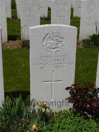 Savy British Cemetery - Bishop, C H