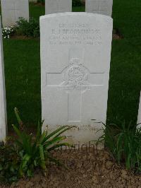 Savy British Cemetery - Brooman, E J