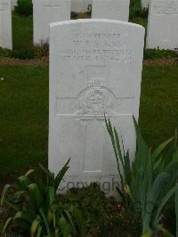 Savy British Cemetery - Burns, Walter Robert