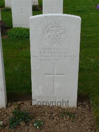 Savy British Cemetery - Chilvers, John Thomas