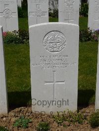 Savy British Cemetery - Dodwell, J H