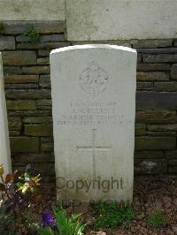 Savy British Cemetery - Elliott, James Henry