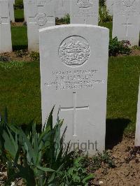 Savy British Cemetery - Hadley, J H