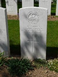 Savy British Cemetery - Hodgkinson, L