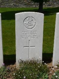 Savy British Cemetery - Holroyd, S