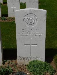 Savy British Cemetery - Hutton, H W