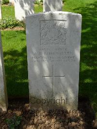 Savy British Cemetery - Illingworth, A