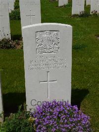 Savy British Cemetery - Llewellyn, Hugh Owen