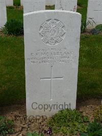 Savy British Cemetery - McFarlane, Robert Kay