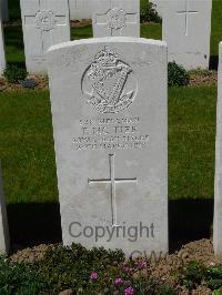 Savy British Cemetery - McTier, F