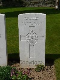 Savy British Cemetery - Moore, T