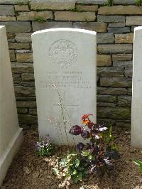 Savy British Cemetery - Parkhill, T