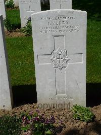 Savy British Cemetery - Perry, T