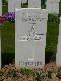 Savy British Cemetery - Randall, H