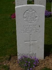 Savy British Cemetery - Russell, John