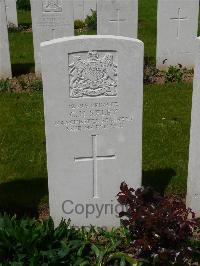 Savy British Cemetery - Selby, C H