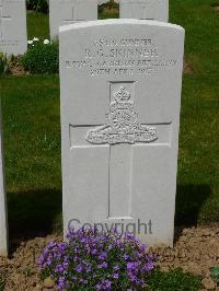 Savy British Cemetery - Skinner, R G