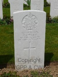 Savy British Cemetery - Tunley, J