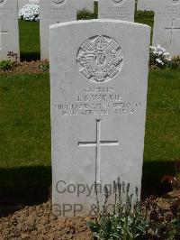 Savy British Cemetery - Wilkie, John Stewart