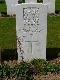 Savy British Cemetery - Wilson, W