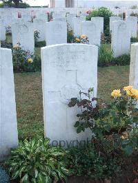 Serre Road Cemetery No.2 - Bell, Albert E.