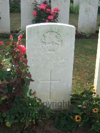 Serre Road Cemetery No.2 - Blackwell, Basil Bernard