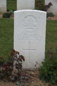 Serre Road Cemetery No.2 - Caless, Francis Burleigh