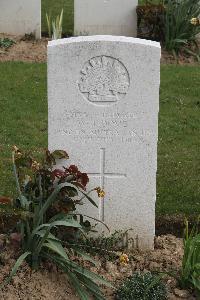 Serre Road Cemetery No.2 - Dove, William Joseph