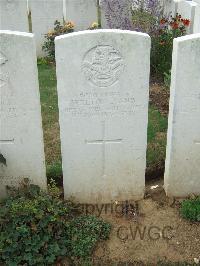 Serre Road Cemetery No.2 - Eland, Skelton