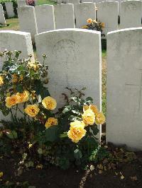 Serre Road Cemetery No.2 - Gemmell, George Manners