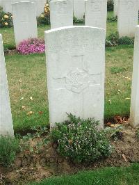 Serre Road Cemetery No.2 - Gosset, Rene Frankland