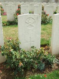 Serre Road Cemetery No.2 - Grant, Clifton Brown