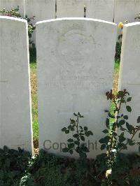 Serre Road Cemetery No.2 - Grinter, Hubert Walter